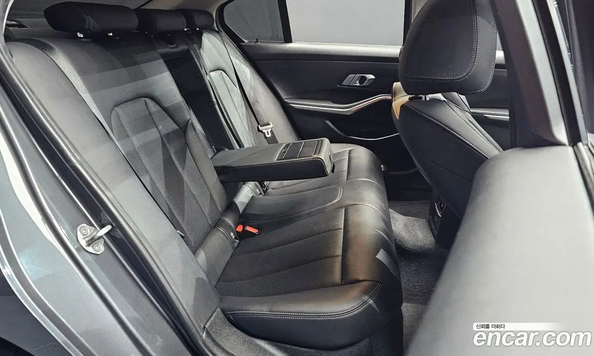 BMW 3 серия 2022 2.0 автомат (гидро), фото 17