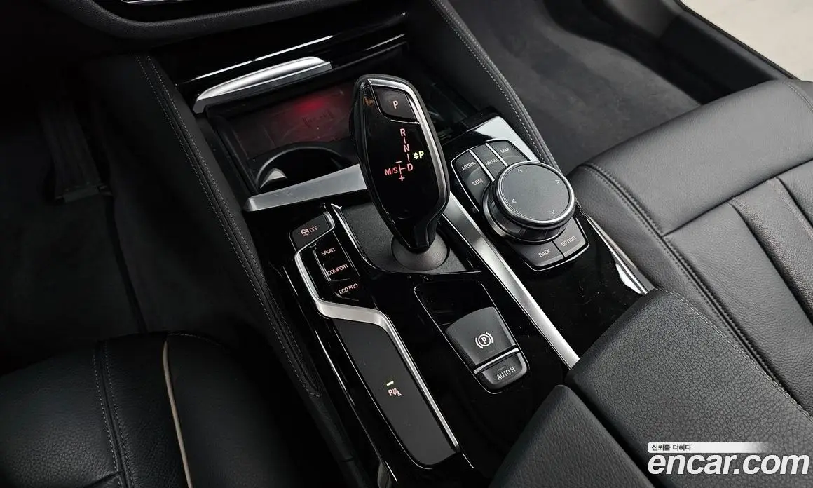 BMW 5 серия 2019 2.0 автомат (гидро), фото 12 BMW 5 серия 2019 2.0 автомат (гидро), фото 12