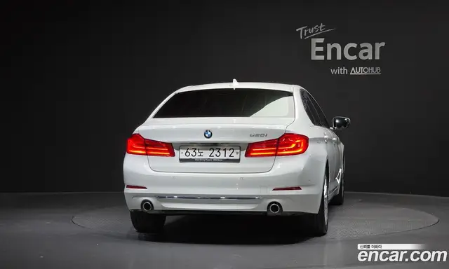 BMW 5 серия 2019 2.0 автомат (гидро), миниатюра 4 BMW 5 серия 2019 2.0 автомат (гидро), миниатюра 4