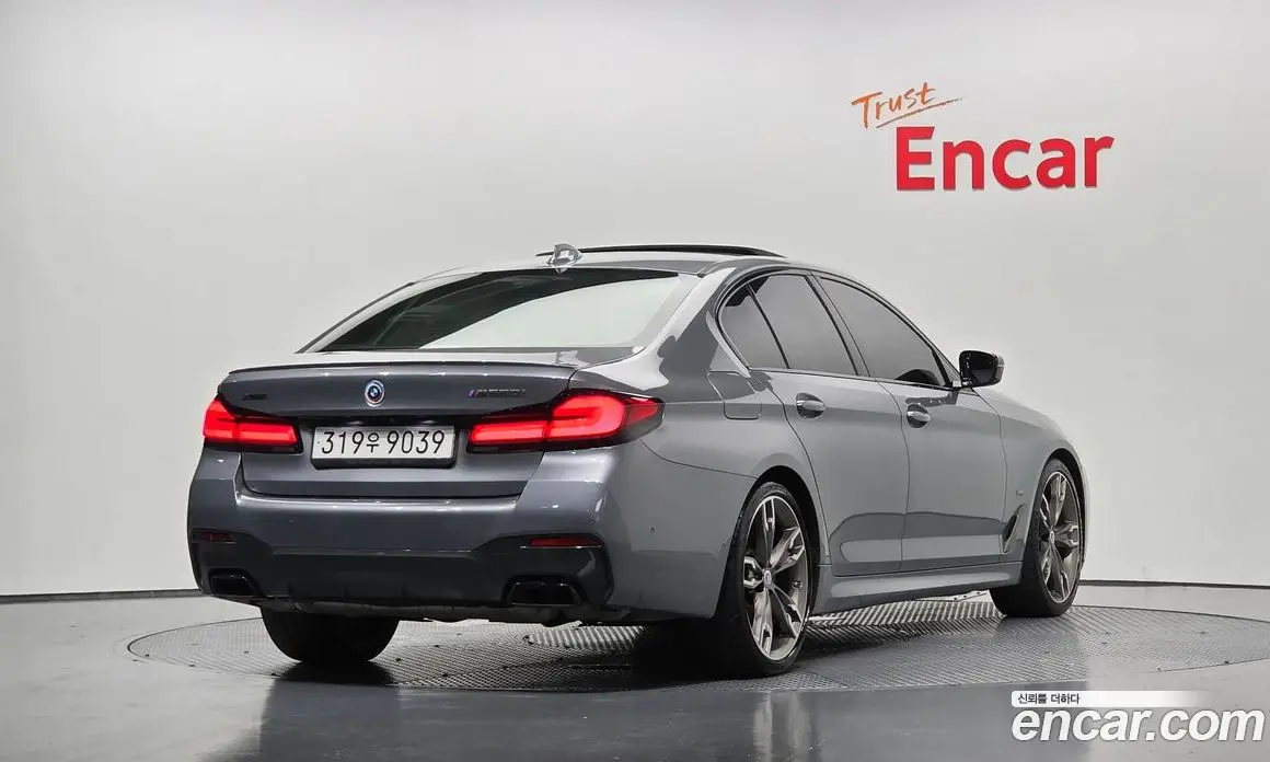 BMW 5 серия 2022 4.4 автомат (гидро), фото 2 BMW 5 серия 2022 4.4 автомат (гидро), фото 2