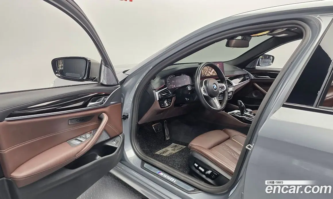 BMW 5 серия 2022 4.4 автомат (гидро), фото 13 BMW 5 серия 2022 4.4 автомат (гидро), фото 13