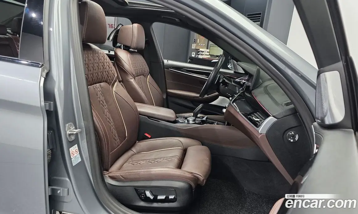 BMW 5 серия 2022 4.4 автомат (гидро), фото 17 BMW 5 серия 2022 4.4 автомат (гидро), фото 17
