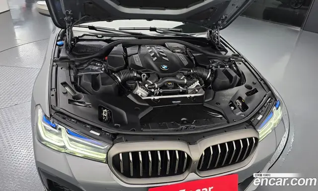 BMW 5 серия 2022 4.4 автомат (гидро), миниатюра 6 BMW 5 серия 2022 4.4 автомат (гидро), миниатюра 6