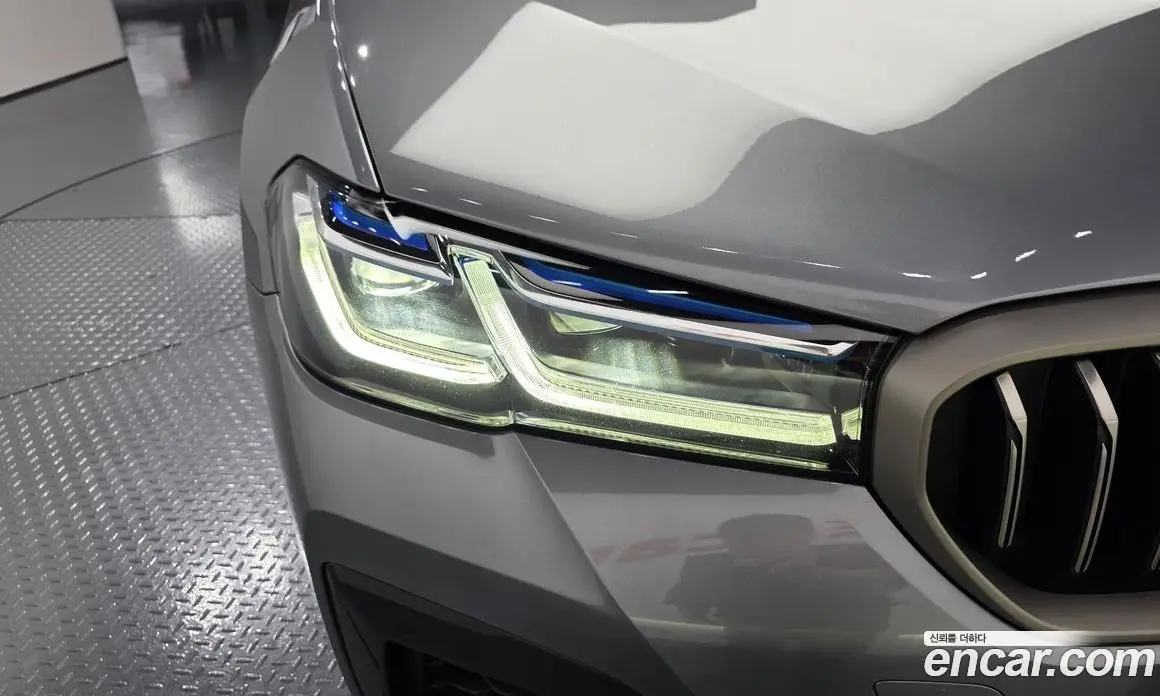 BMW 5 серия 2022 4.4 автомат (гидро), фото 8 BMW 5 серия 2022 4.4 автомат (гидро), фото 8