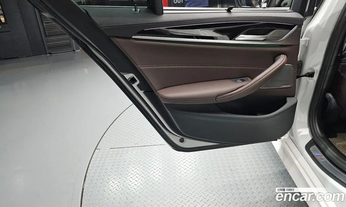 BMW 5 серия 2023 2.0 автомат (гидро), фото 15 BMW 5 серия 2023 2.0 автомат (гидро), фото 15