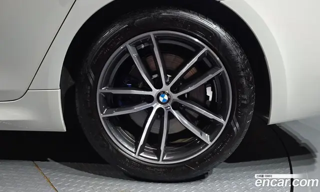 BMW 5 серия 2023 2.0 автомат (гидро), миниатюра 7