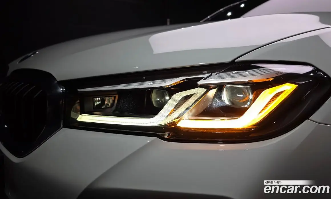 BMW 5 серия 2023 2.0 автомат (гидро), фото 8