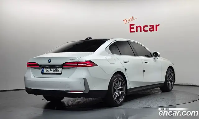 BMW 5 серия 2023 2.0 автомат (гидро), миниатюра 2