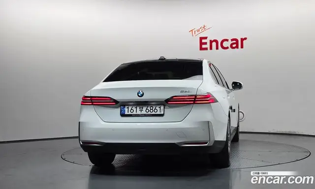BMW 5 серия 2023 2.0 автомат (гидро), миниатюра 4