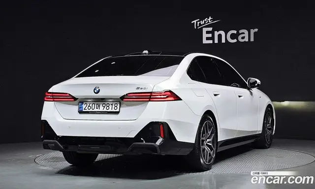 BMW 5 серия 2024 2.0 автомат (гидро), миниатюра 2