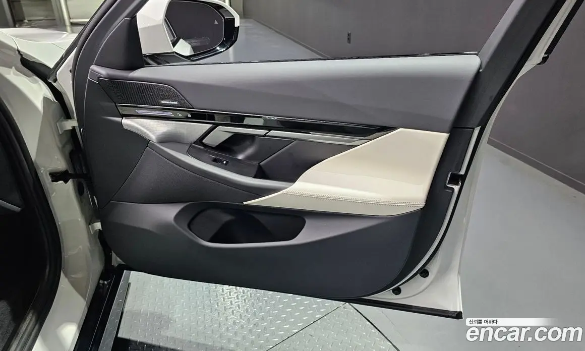 BMW 5 серия 2024 2.0 автомат (гидро), фото 14