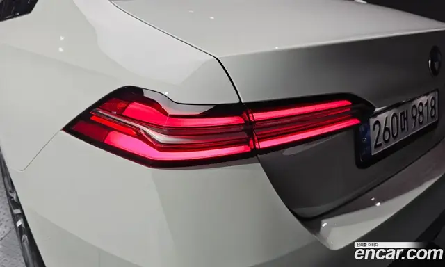 BMW 5 серия 2024 2.0 автомат (гидро), миниатюра 9