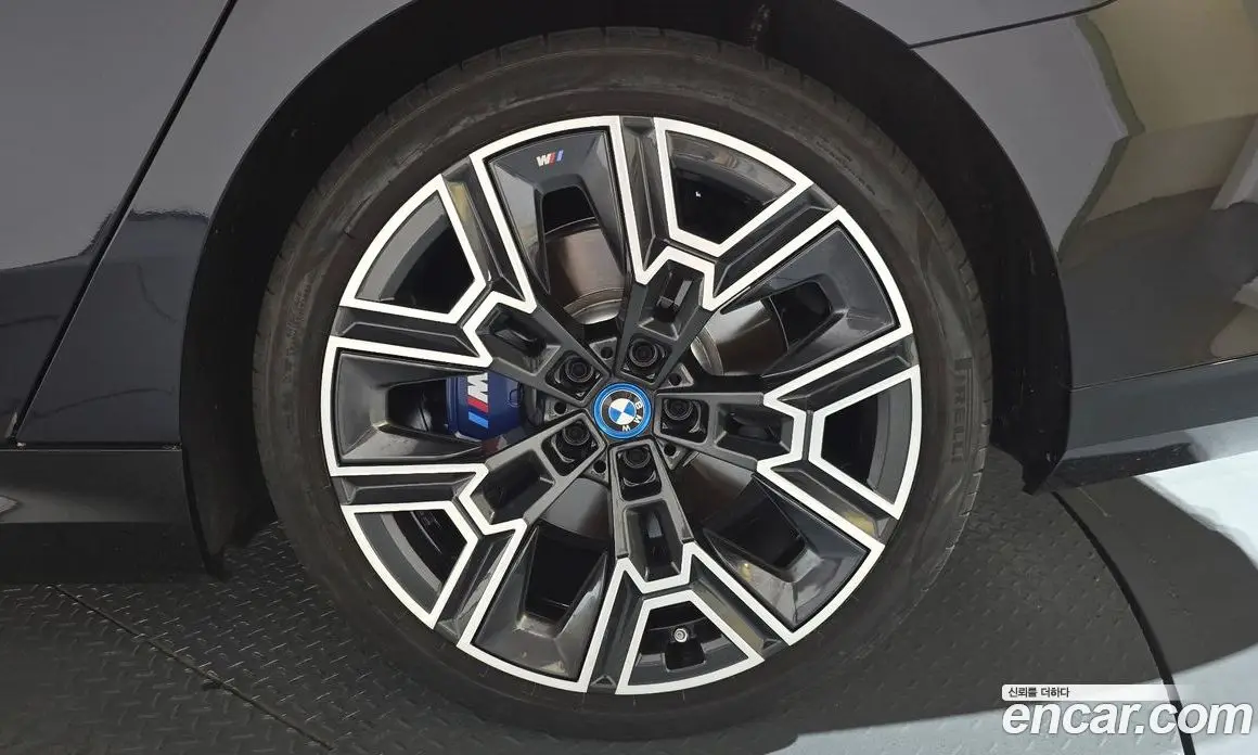 BMW 5 серия 2024 2.0 автомат (гидро), фото 6