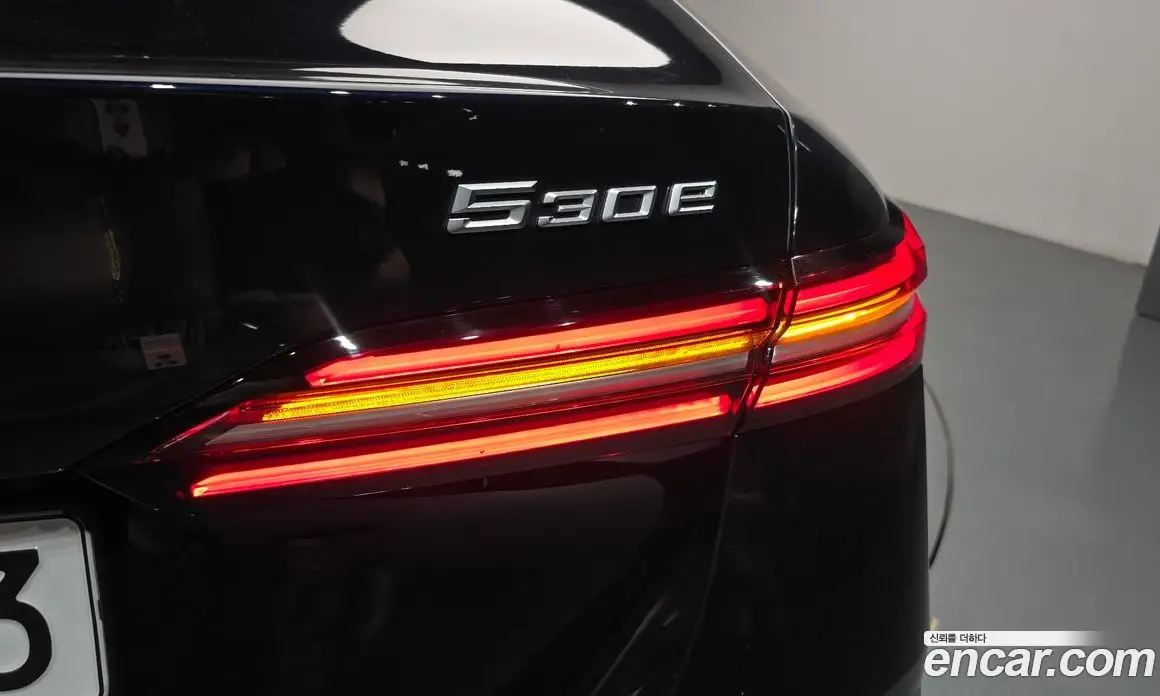 BMW 5 серия 2024 2.0 автомат (гидро), фото 8