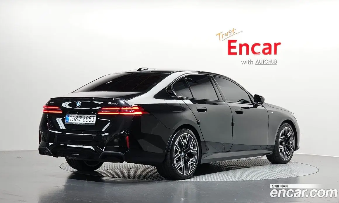 BMW 5 серия 2025 2.0 автомат (гидро), фото 2 BMW 5 серия 2025 2.0 автомат (гидро), фото 2