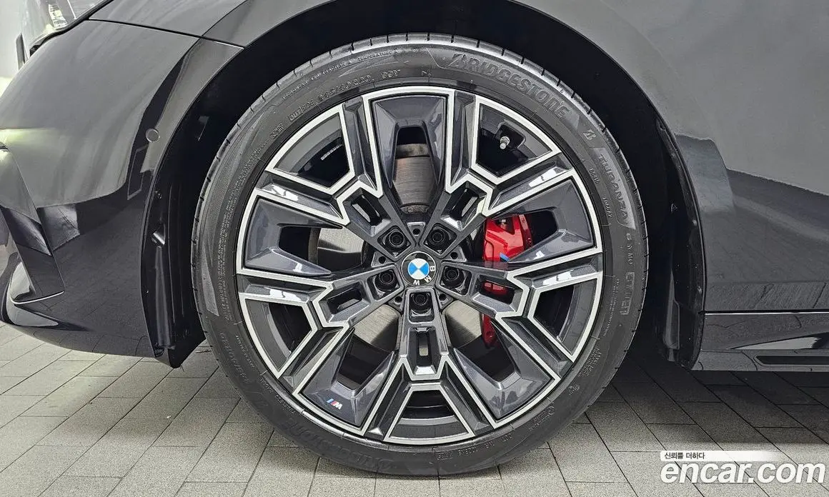 BMW 5 серия 2025 2.0 автомат (гидро), фото 5 BMW 5 серия 2025 2.0 автомат (гидро), фото 5