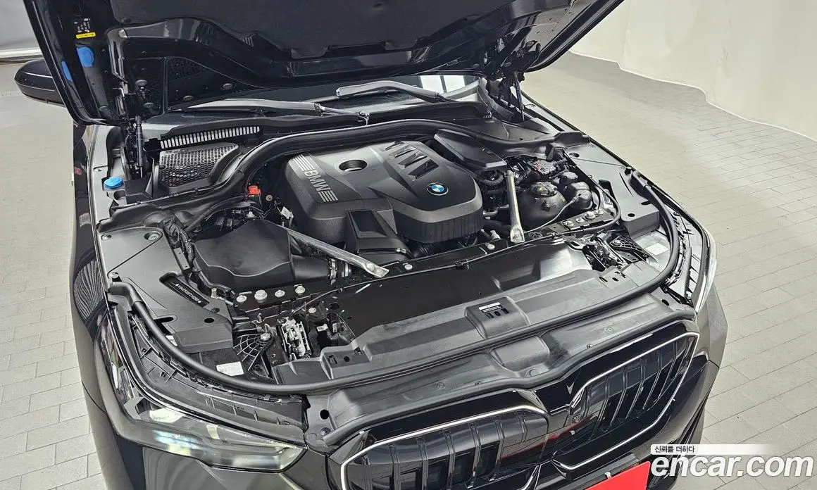 BMW 5 серия 2025 2.0 автомат (гидро), фото 6 BMW 5 серия 2025 2.0 автомат (гидро), фото 6