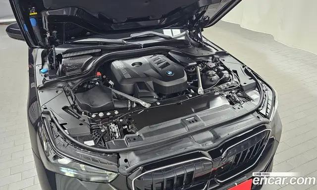 BMW 5 серия 2025 2.0 автомат (гидро), миниатюра 6 BMW 5 серия 2025 2.0 автомат (гидро), миниатюра 6