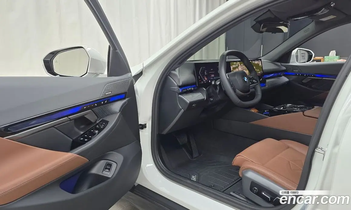 BMW 5 серия 2025 2.0 автомат (гидро), фото 12 BMW 5 серия 2025 2.0 автомат (гидро), фото 12
