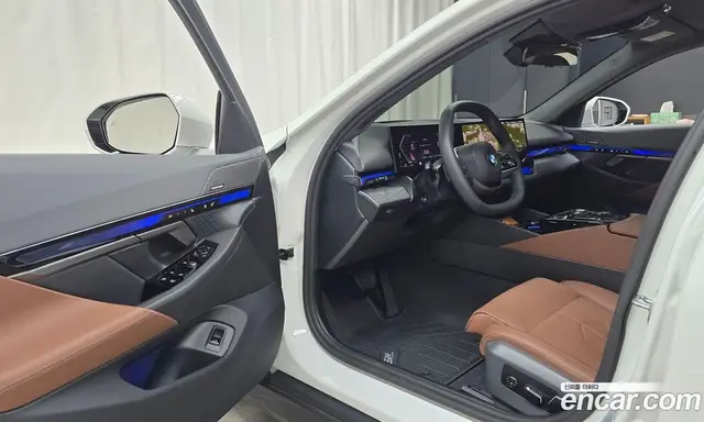 BMW 5 серия 2025 2.0 автомат (гидро), миниатюра 12