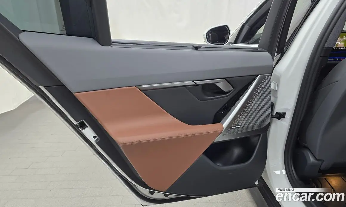BMW 5 серия 2025 2.0 автомат (гидро), фото 14 BMW 5 серия 2025 2.0 автомат (гидро), фото 14