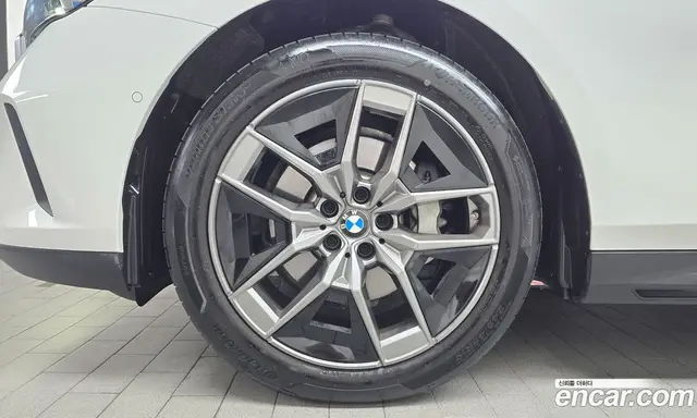 BMW 5 серия 2025 2.0 автомат (гидро), миниатюра 4 BMW 5 серия 2025 2.0 автомат (гидро), миниатюра 4