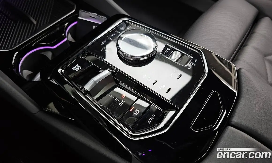 BMW 5 серия 2025 2.0 автомат (гидро), фото 12
