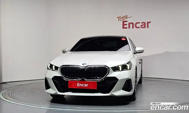 BMW 5 серия 2025 2.0 автомат (гидро), миниатюра 3