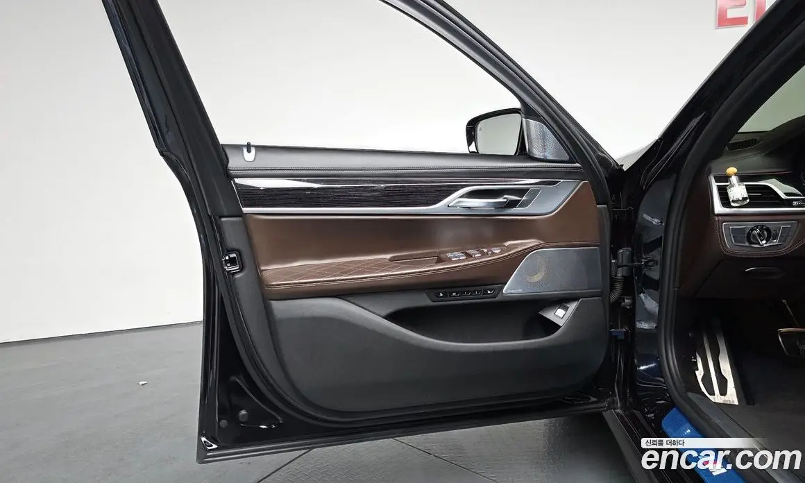 BMW 7 серия 2021 3.0 автомат (гидро), фото 13