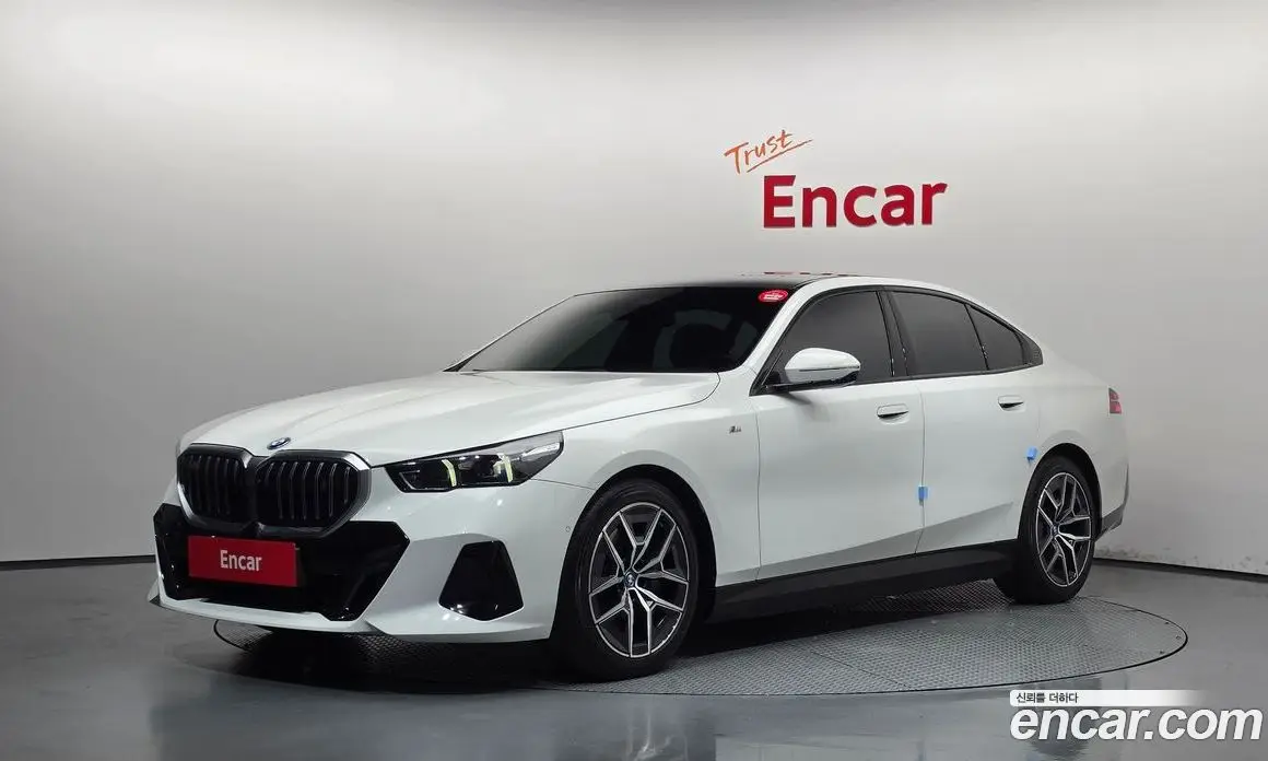 BMW i5 2023 0.2 автомат (гидро), фото 1 BMW i5 2023 0.2 автомат (гидро), фото 1