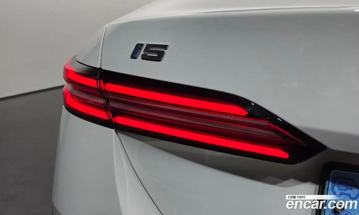 BMW i5 2023 0.2 автомат (гидро), фото 9 BMW i5 2023 0.2 автомат (гидро), фото 9