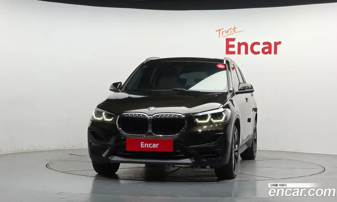 BMW X1 2020 2.0 автомат (гидро), фото 3 BMW X1 2020 2.0 автомат (гидро), фото 3