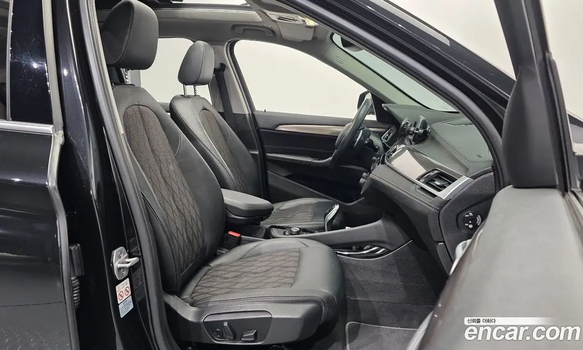 BMW X1 2021 2.0 автомат (гидро), фото 17