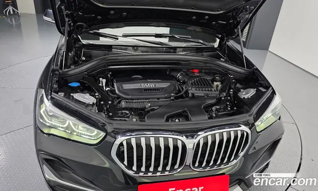 BMW X1 2021 2.0 автомат (гидро), миниатюра 6