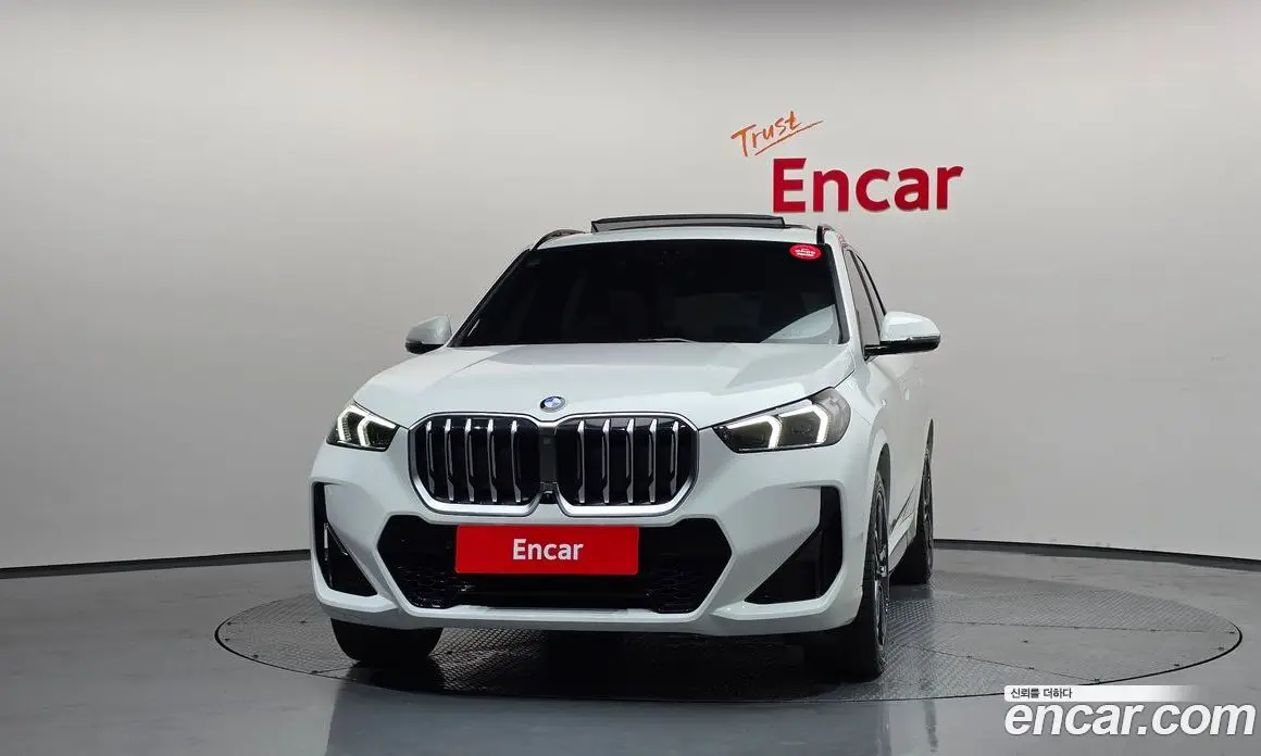 BMW X1 2024 2.0 автомат (гидро), фото 3 BMW X1 2024 2.0 автомат (гидро), фото 3
