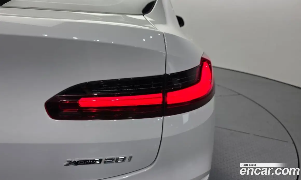 BMW X4 2021 2.0 автомат (гидро), фото 9