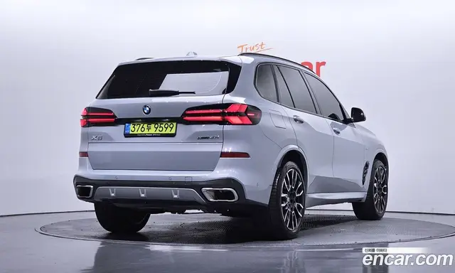 BMW X5, 2026, 4 988 км