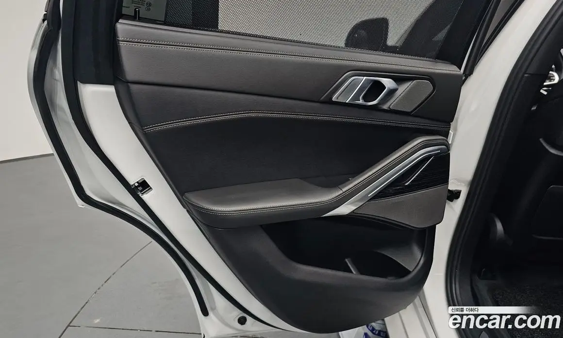 BMW X6 2024 3.0 автомат (гидро), фото 14