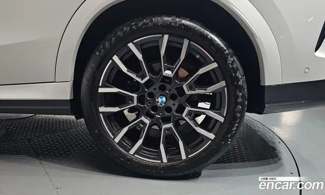 BMW X6 2024 3.0 автомат (гидро), миниатюра 6