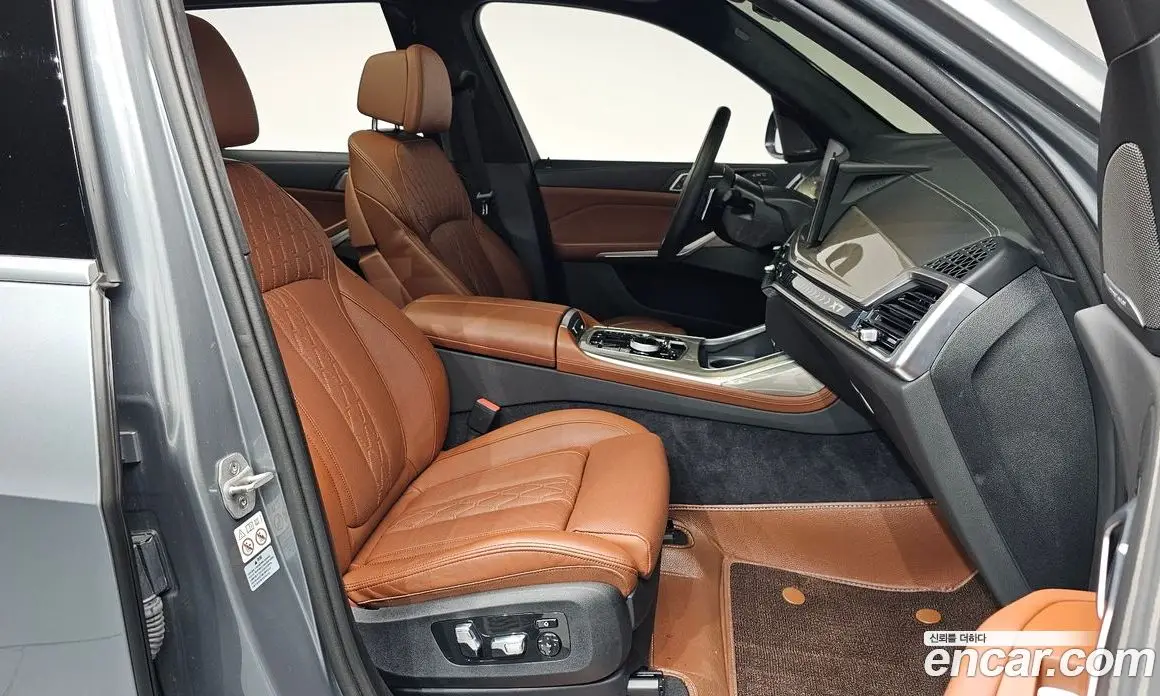 BMW X7 2024 3.0 автомат (гидро), фото 15