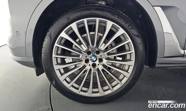 BMW X7 2024 3.0 автомат (гидро), миниатюра 4