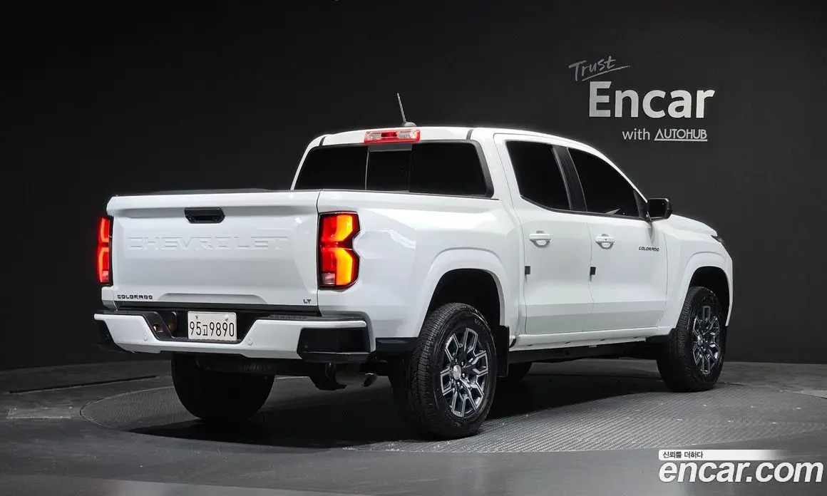 Chevrolet Colorado 2023 2.7 автомат (гидро), фото 1 Chevrolet Colorado 2023 2.7 автомат (гидро), фото 1