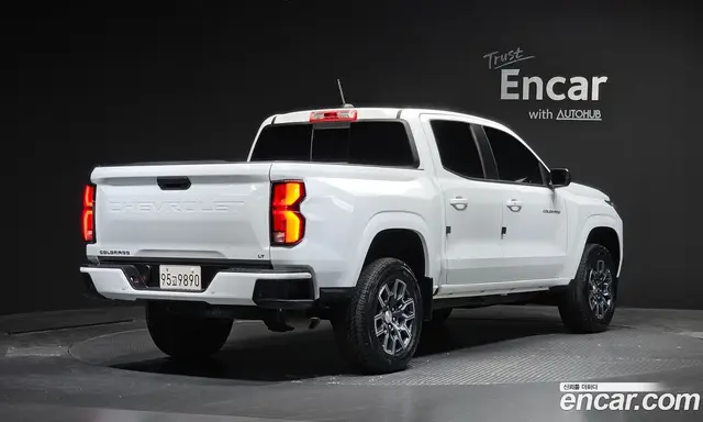 Chevrolet Colorado, 2023, 5 714 км