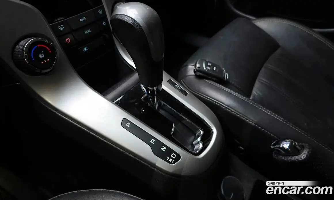 Chevrolet Cruze 2015 2.0 автомат (гидро), фото 12 Chevrolet Cruze 2015 2.0 автомат (гидро), фото 12