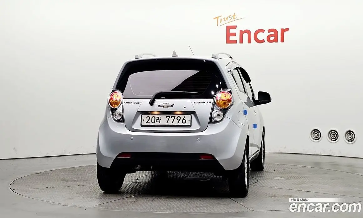 Chevrolet Spark 2011 1.0 автомат (гидро), фото 4