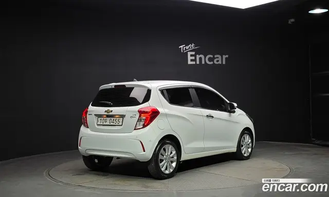 Chevrolet Spark 2015 1.0 автомат (гидро), миниатюра 2