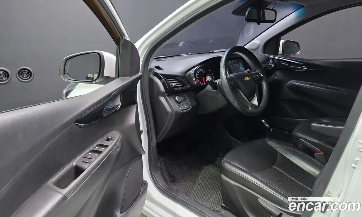 Chevrolet Spark 2015 1.0 автомат (гидро), фото 13