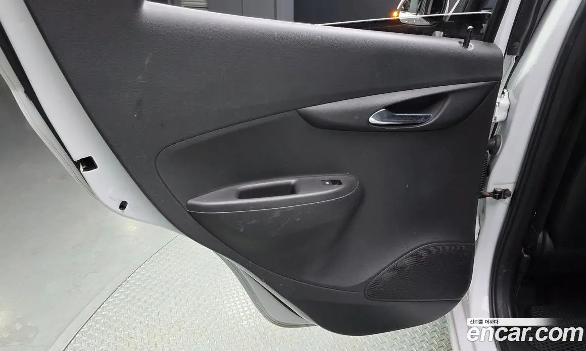 Chevrolet Spark 2015 1.0 автомат (гидро), фото 15
