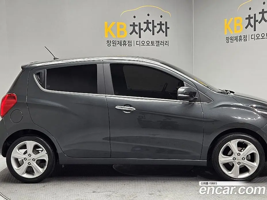 Chevrolet Spark 2016 1.0 автомат (гидро), фото 4 Chevrolet Spark 2016 1.0 автомат (гидро), фото 4