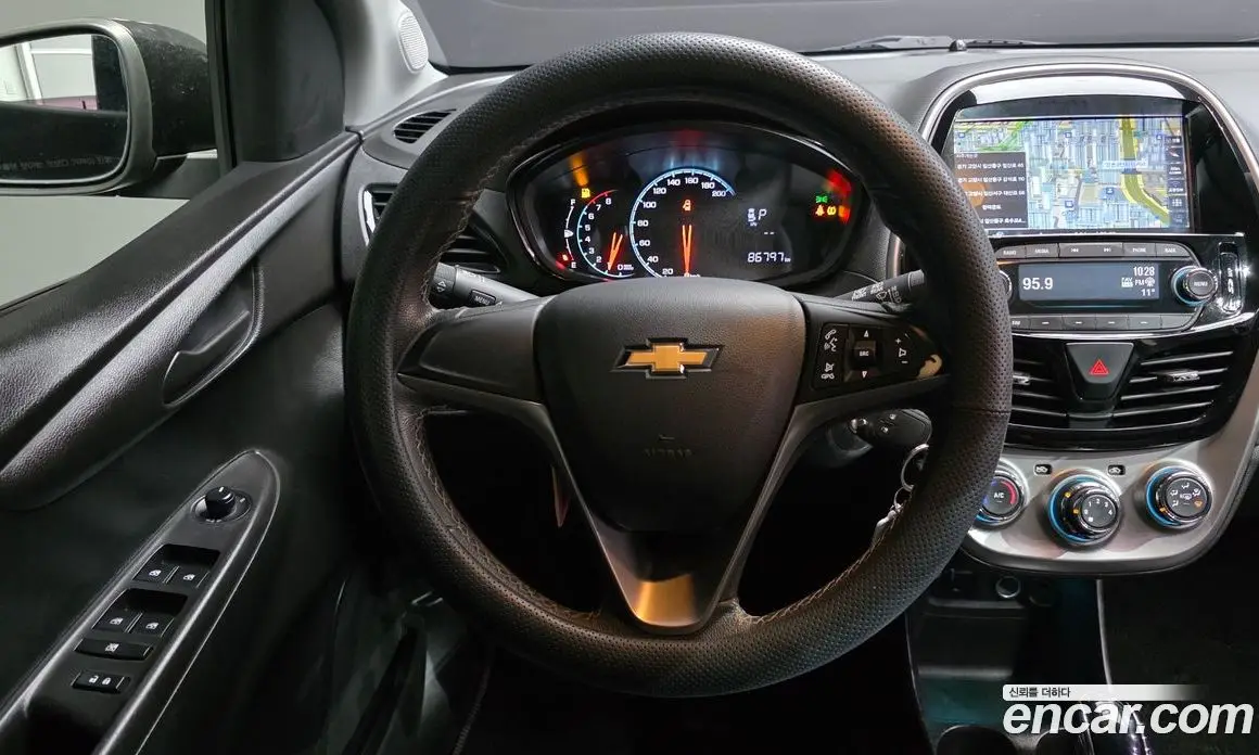 Chevrolet Spark 2017 1.0 автомат (гидро), фото 19